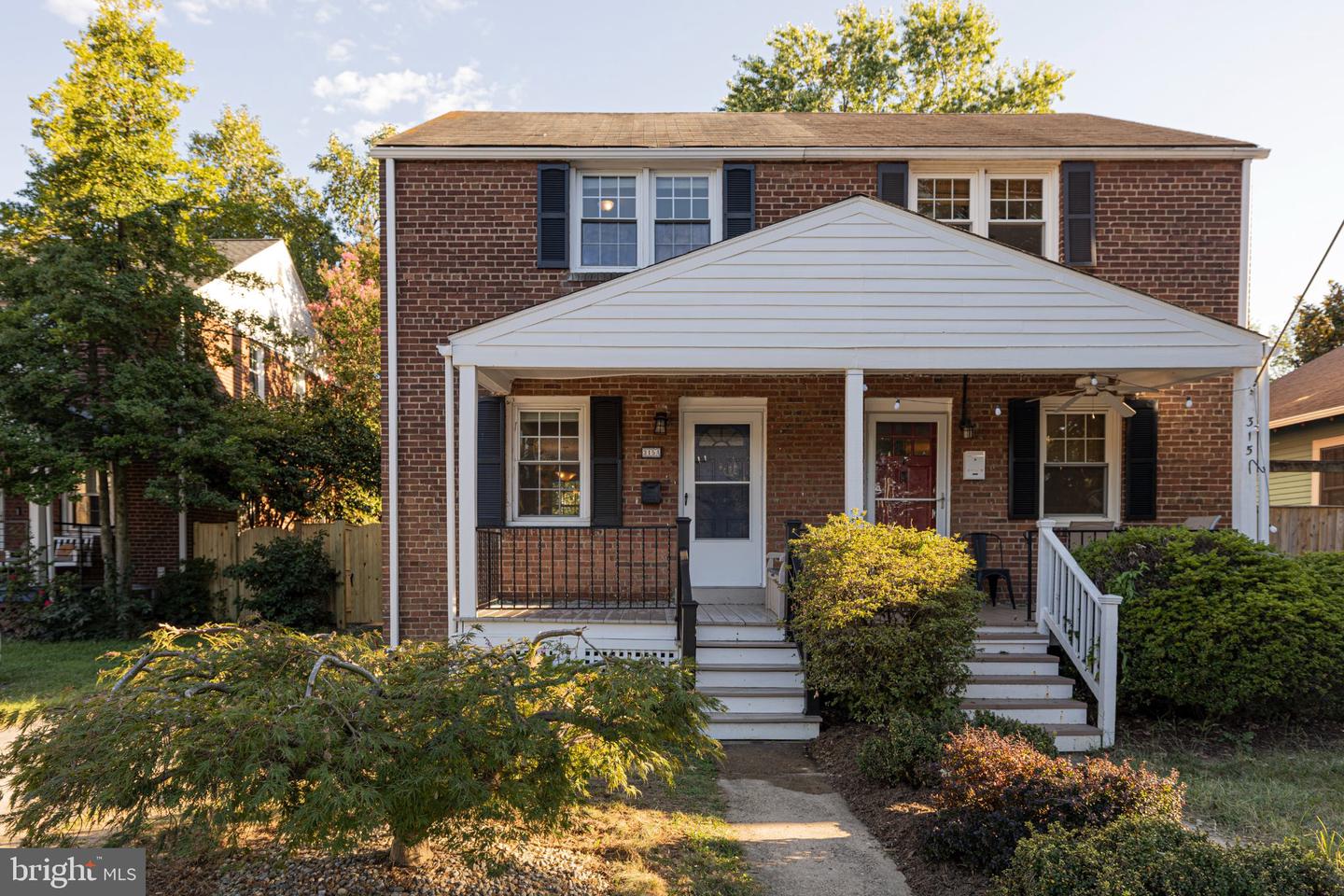 315 E Mount Ida Ave #a — photo