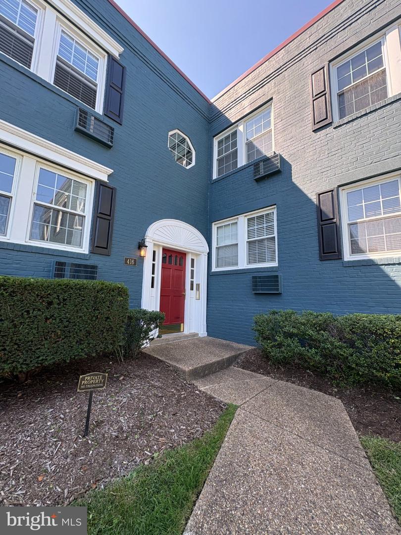 416 Bashford Ln #203 — photo