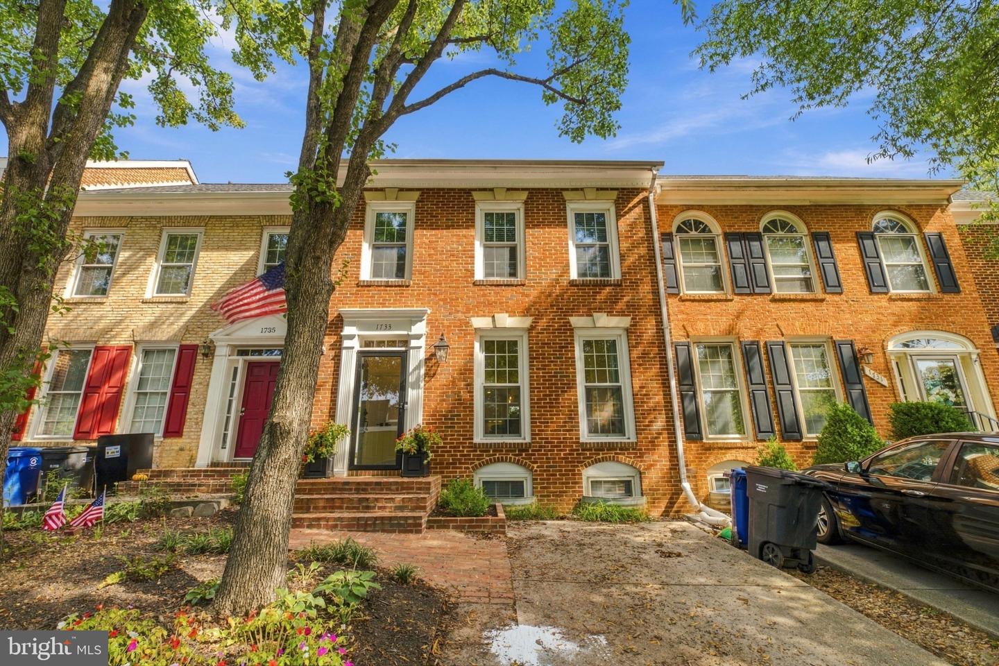 1733 Dogwood Dr — photo