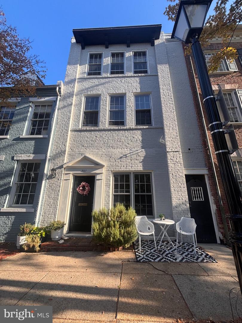 307 Prince St #1 — photo