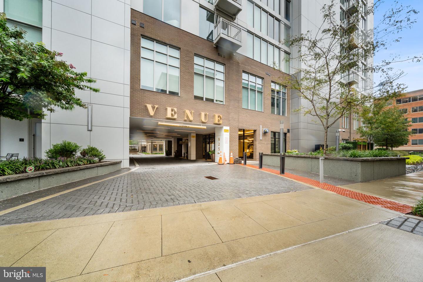 925 N Fairfax St #309 — photo