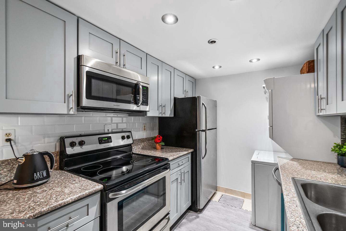 5911 Edsall Rd #608 — photo