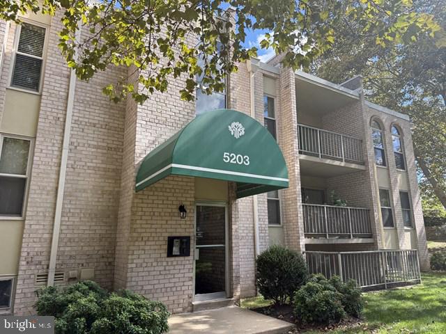 5203 Duke St #302 — photo