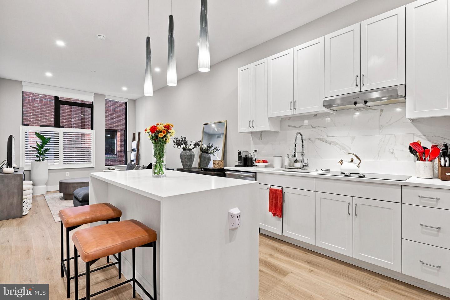 801 N Fairfax St #217 — photo