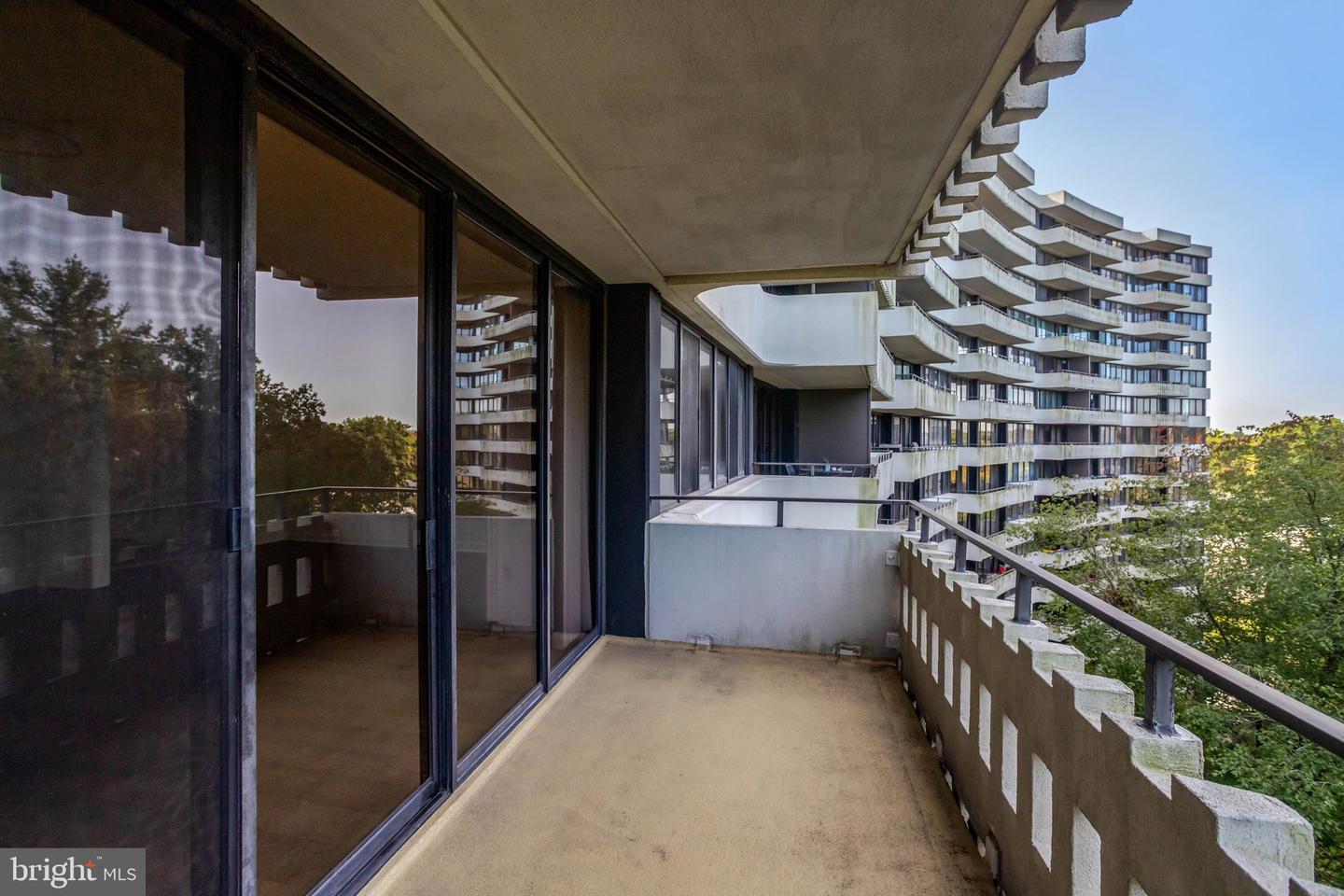 6301 Stevenson Ave #916 — photo