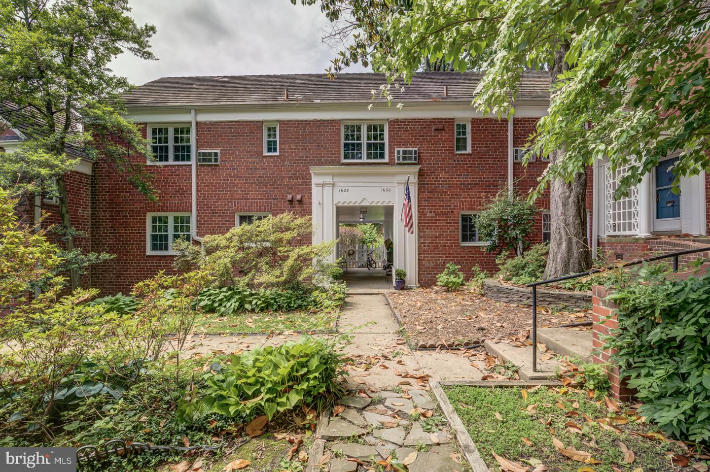 1628 Mt Eagle Pl — photo