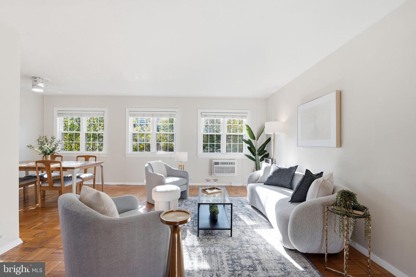 3266 Martha Custis Dr — photo