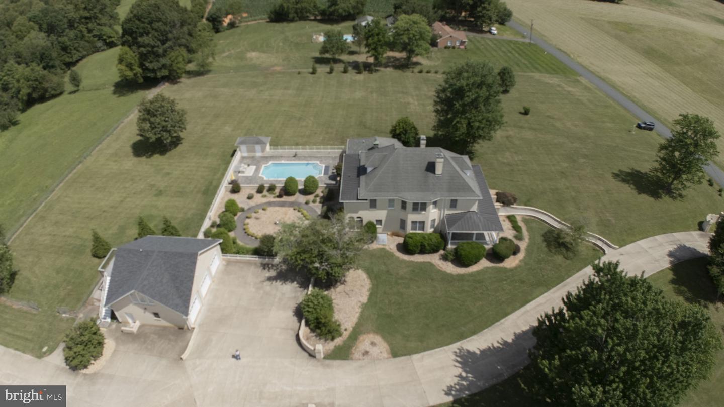 4059 Lowry Rd. — photo
