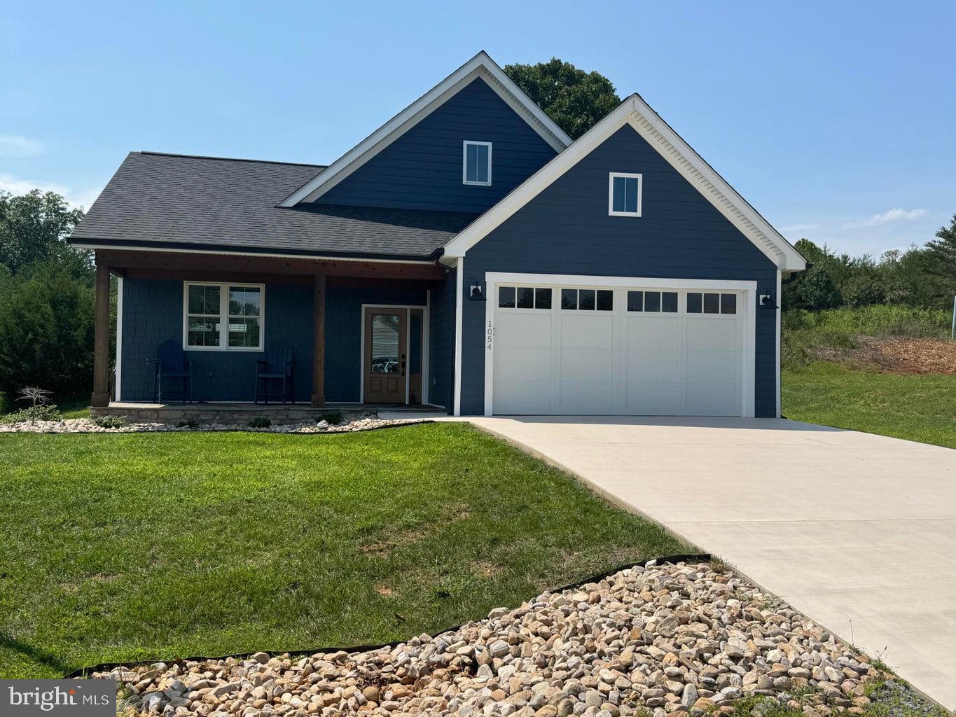 1054 Barrow Hills Dr — photo