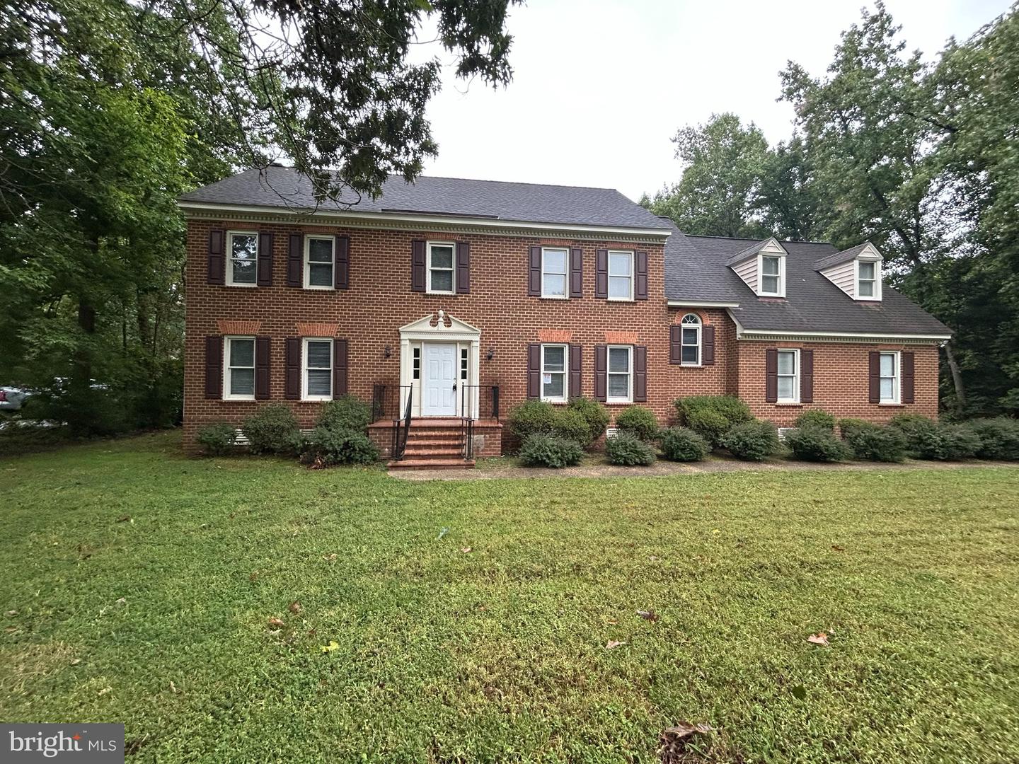 610 Rivers Bend Cir — photo