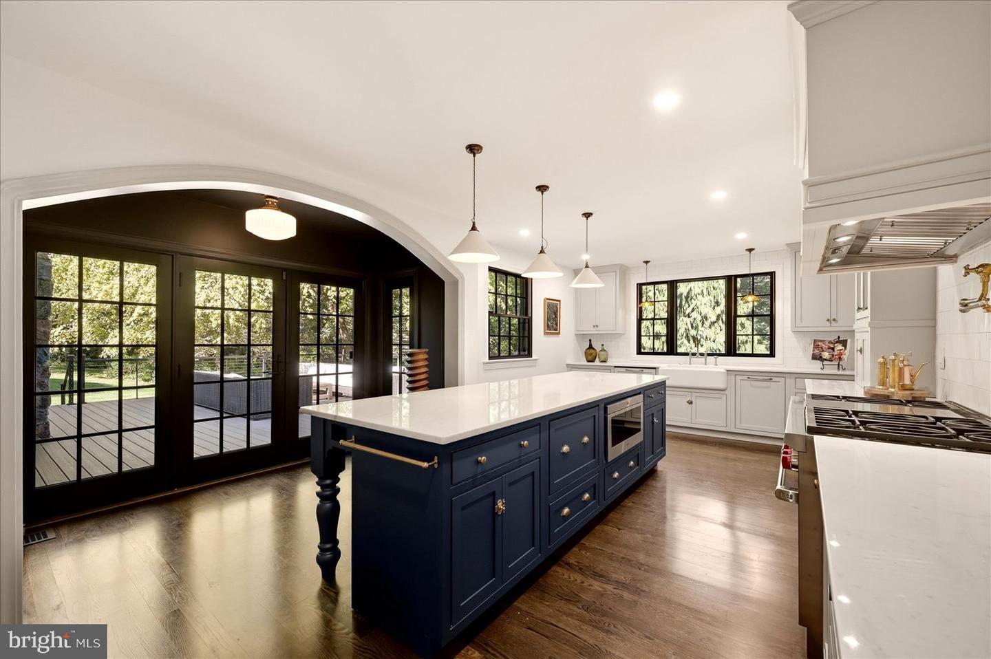 19233 Blue Ridge Mountain Road, Bluemont, VA 20135 — photo 2