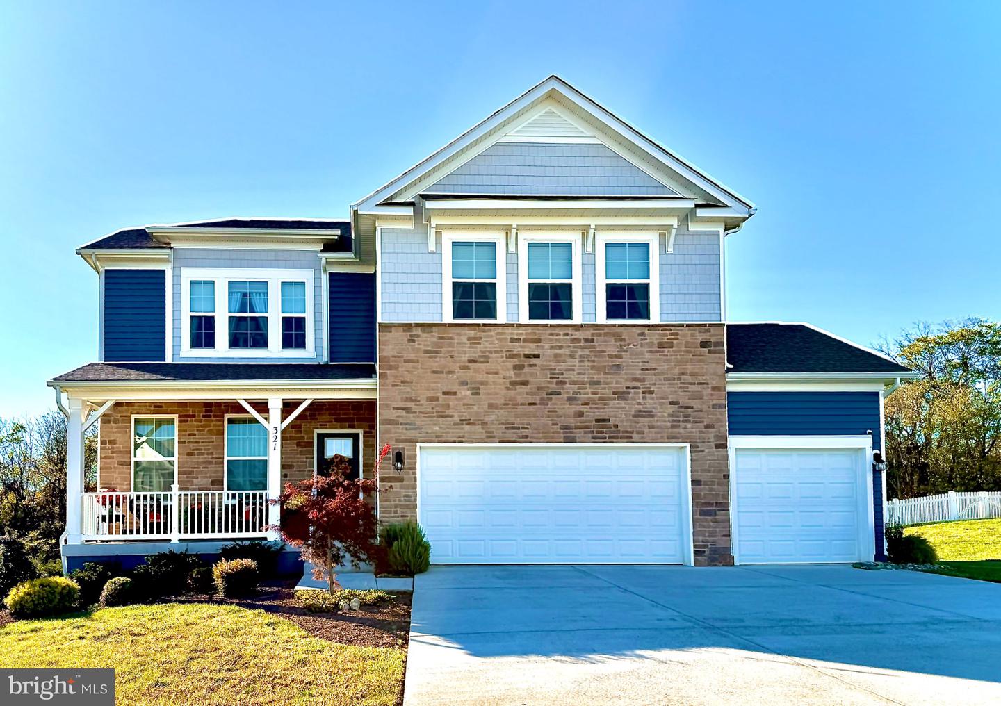 321 Tyson Dr — photo