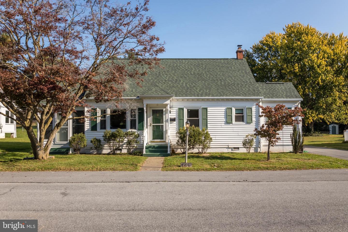 226 Walnut St — photo