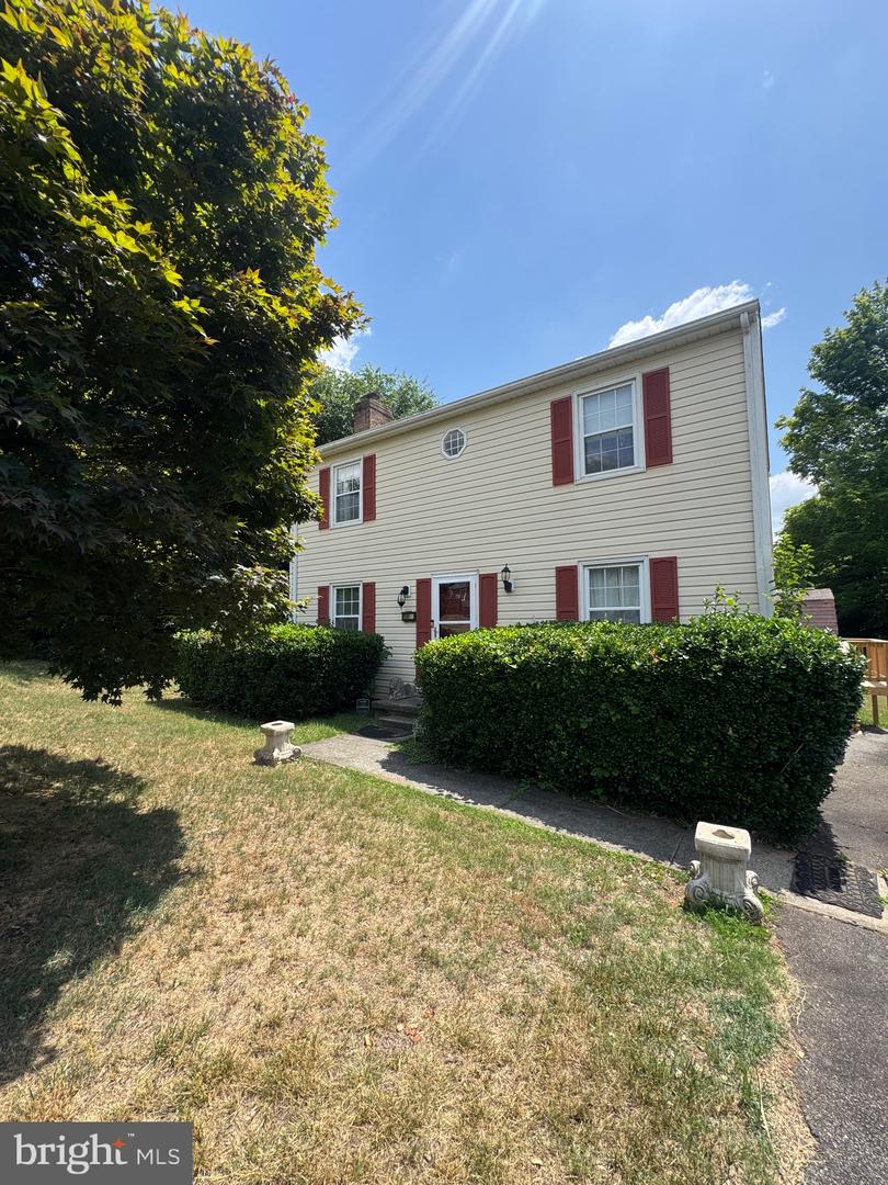 100 Greenbrier Ter — photo