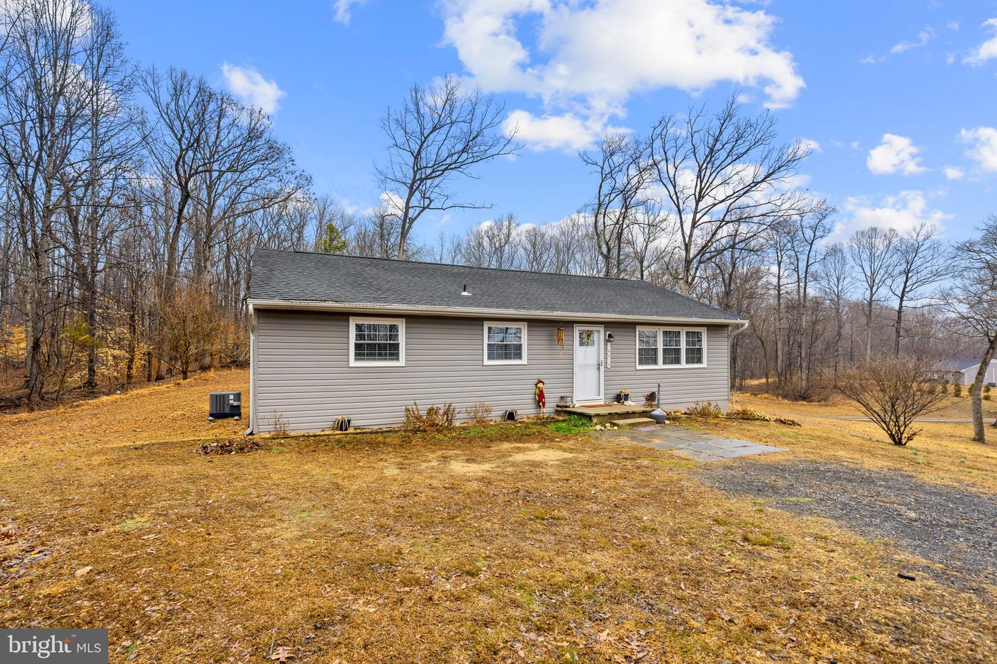 7-27 & 7-27F Fletcher Ln — photo