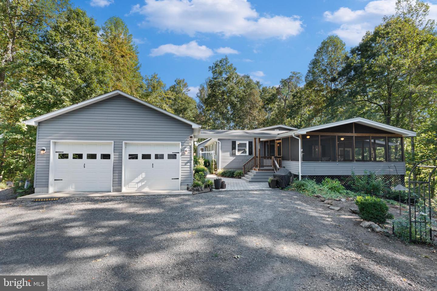 8572 Monumental Mls — photo