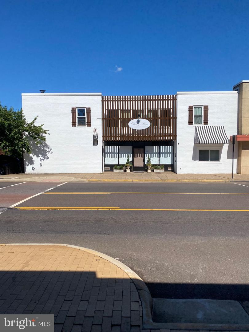 306 S Main St #B — photo