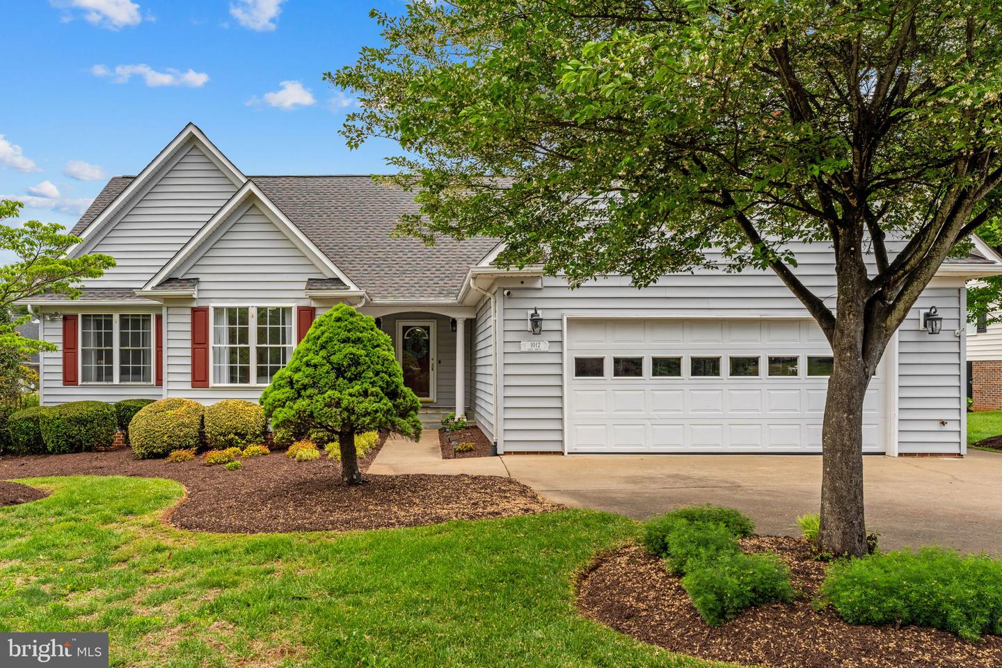 1012 Golf Dr — photo