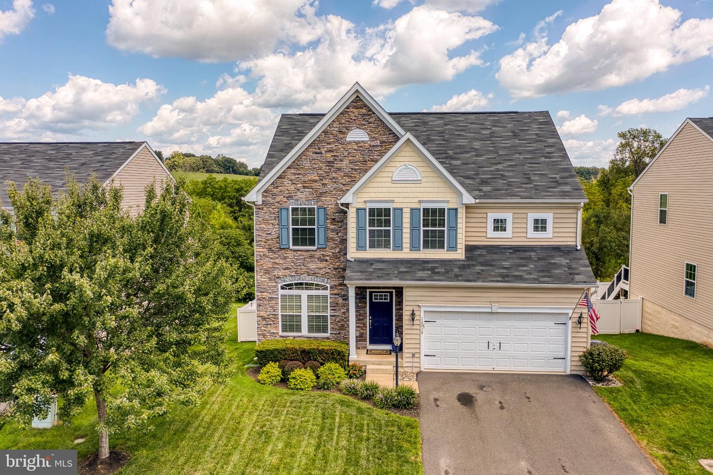 12019 Live Oak Dr — photo
