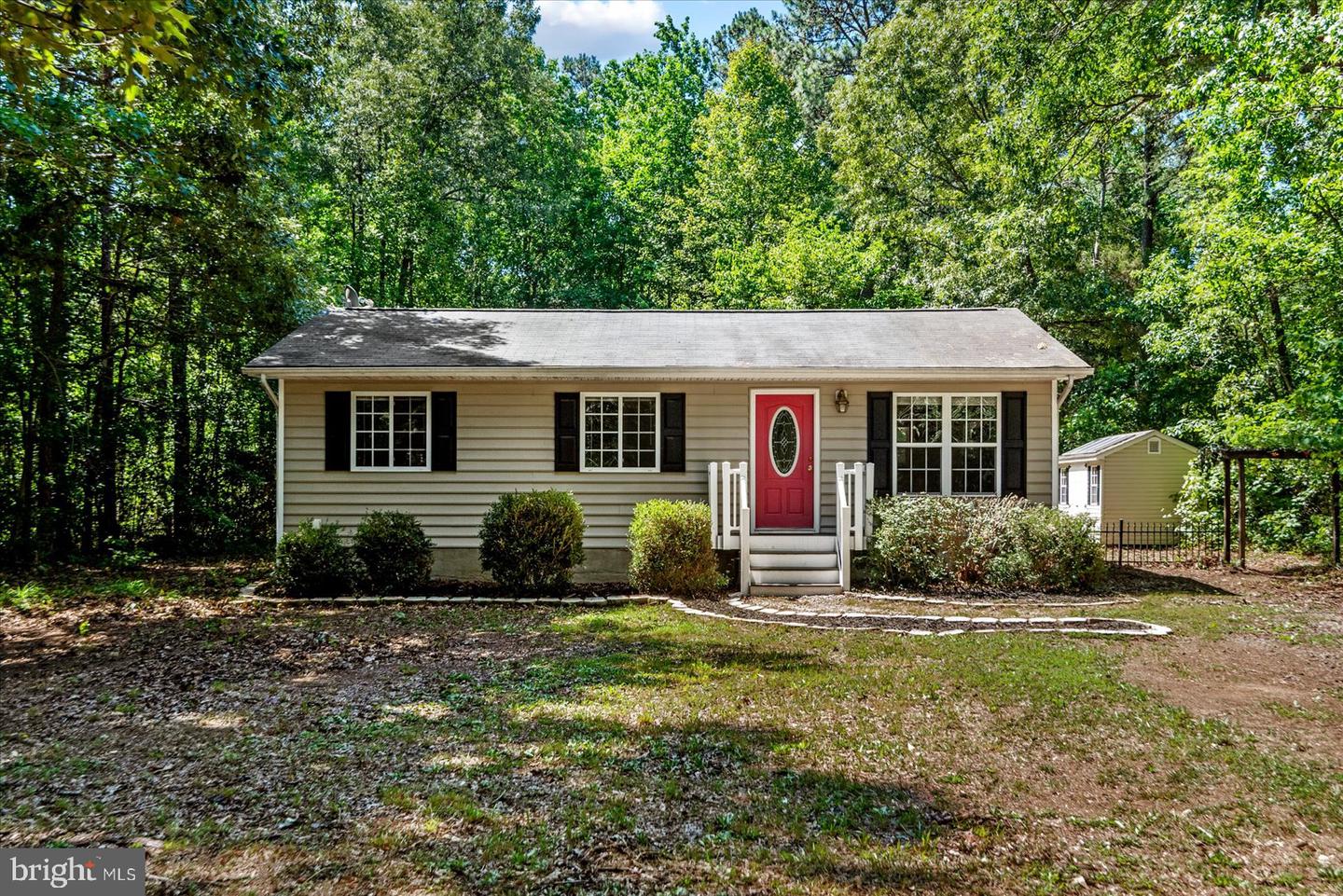 138 Delaware Dr — photo