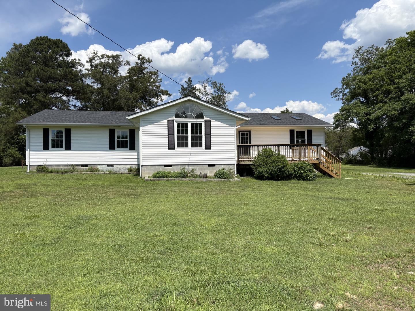 17263 New Baltimore Rd — photo