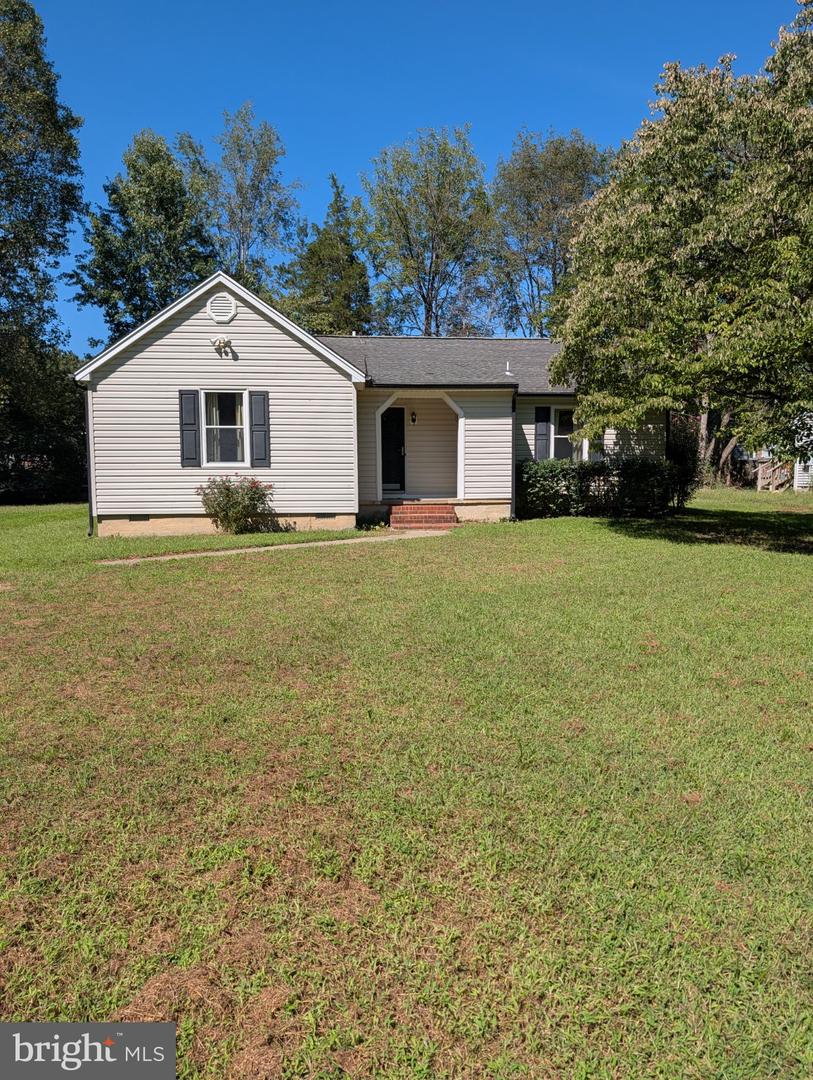 215 Hamilton Dr — photo