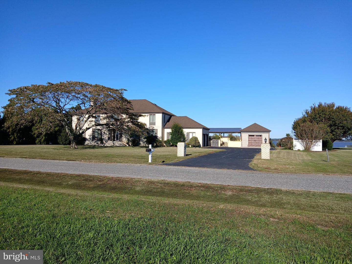 393 Daingerfield Rd — photo