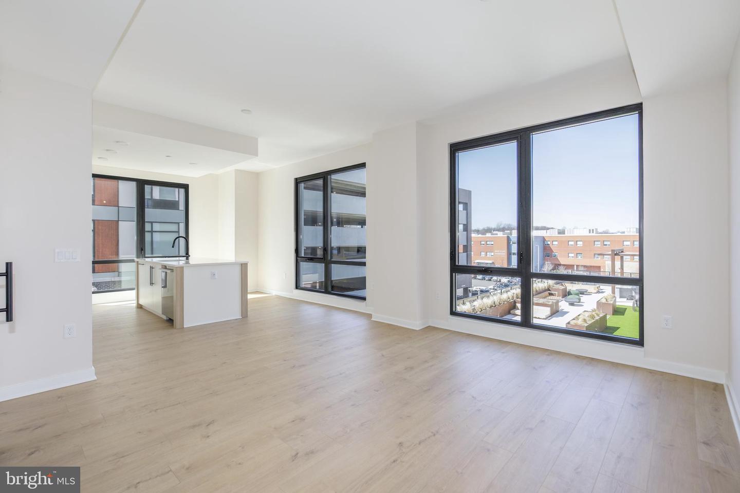 255 W. Falls Station Blvd #302 — photo