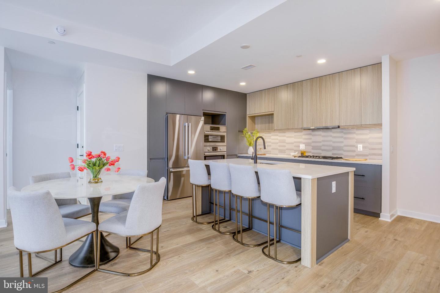255 W. Falls Station Blvd #903 — photo
