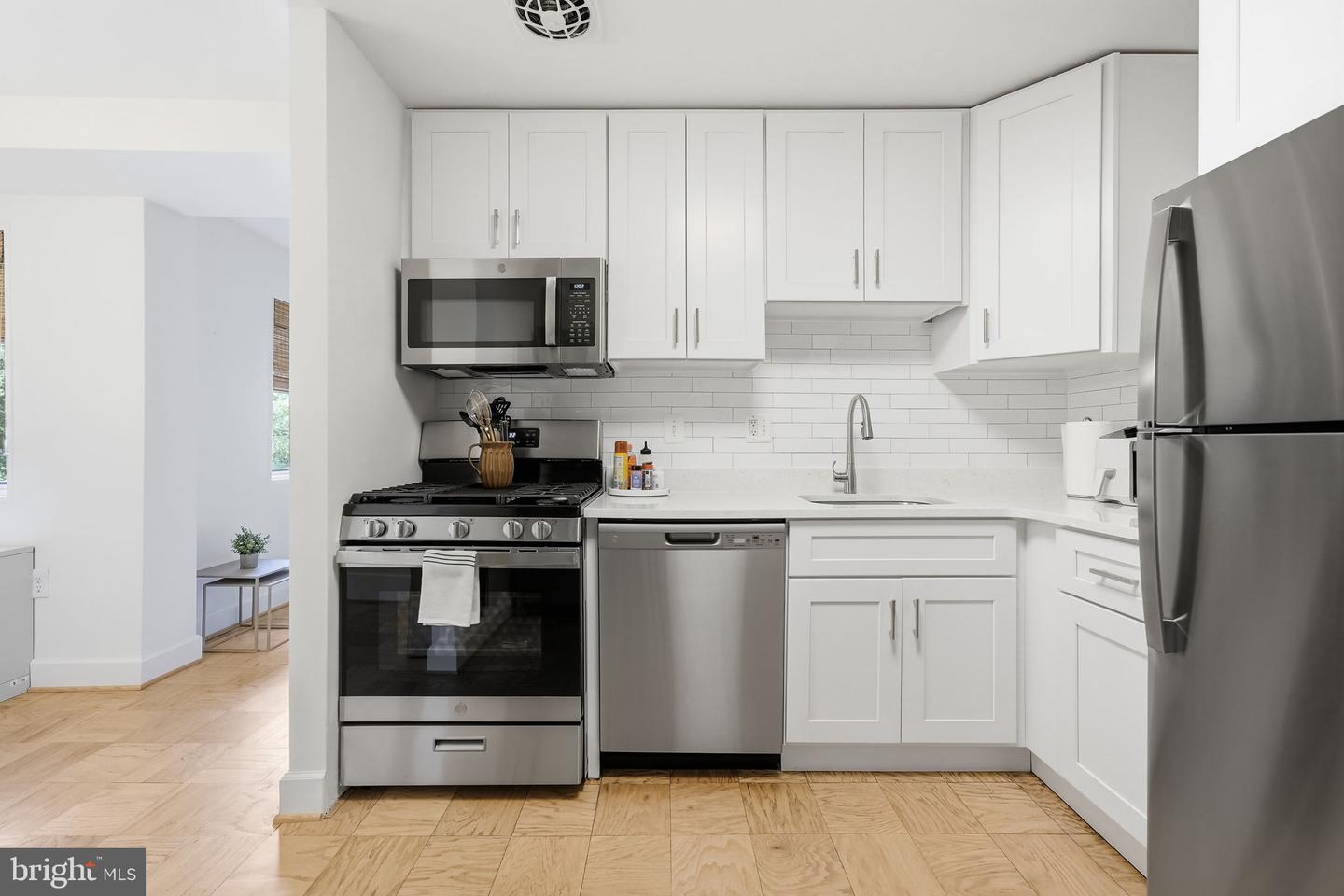 200 N Maple Ave #500 — photo