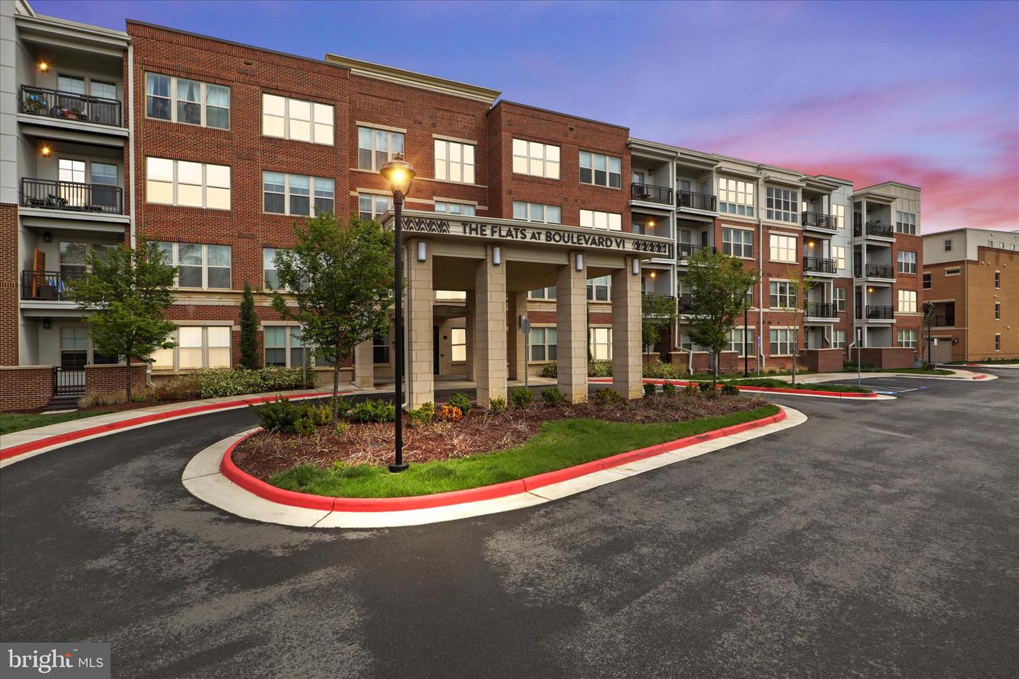 10755 Fairgrounds Dr #101 — photo