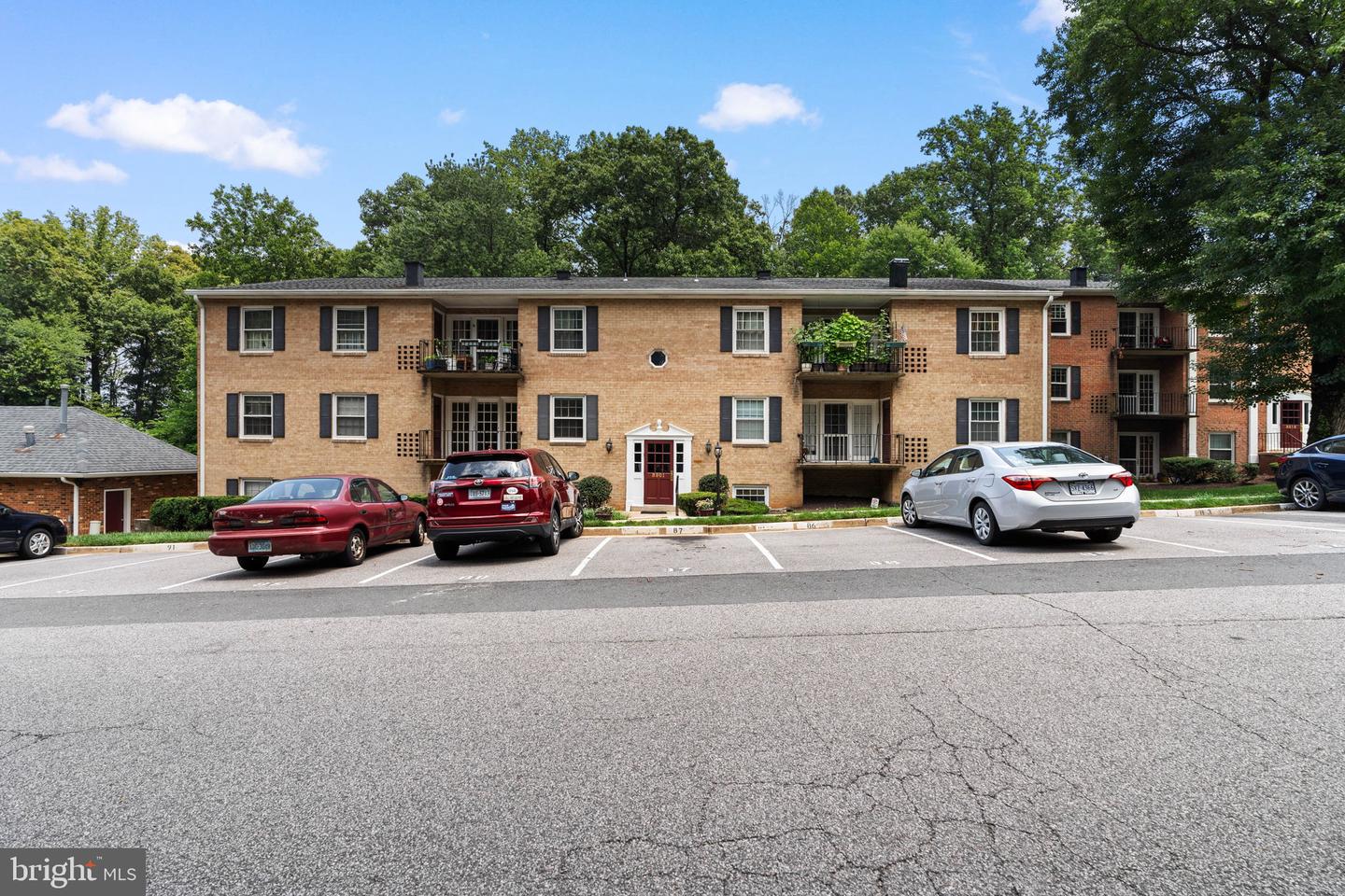 3901 Lyndhurst Dr #201 — photo