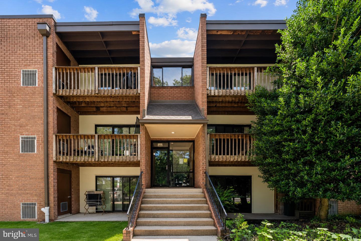 10725 W West Dr #203 — photo