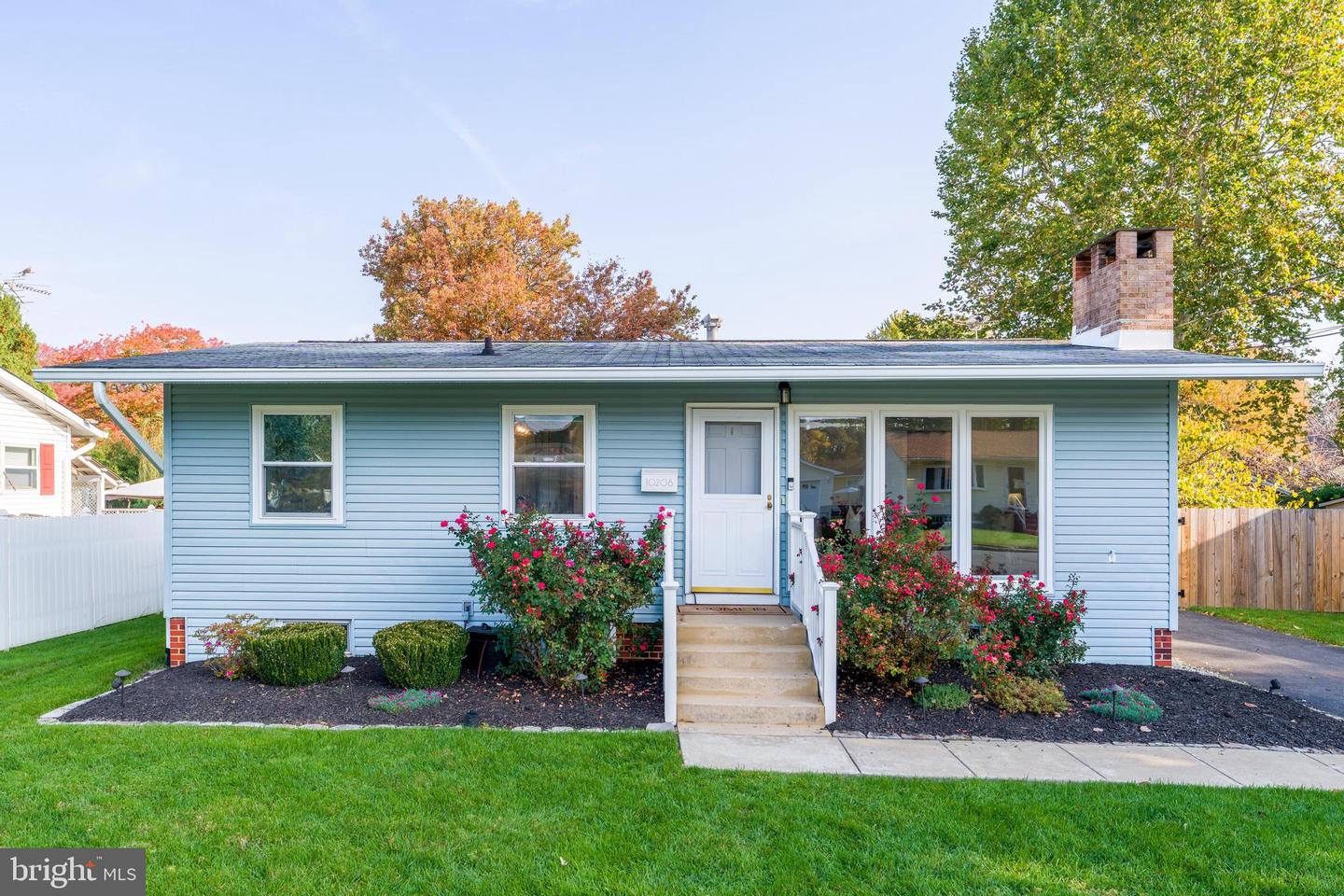 10208 Rodgers Rd — photo