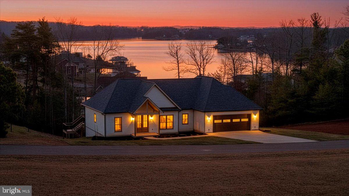 639 Compass Cove Cir — photo