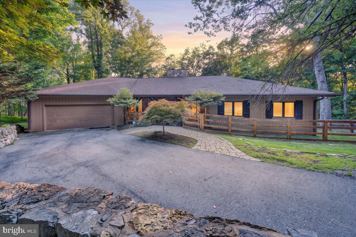 310 Saddleback Trl — photo