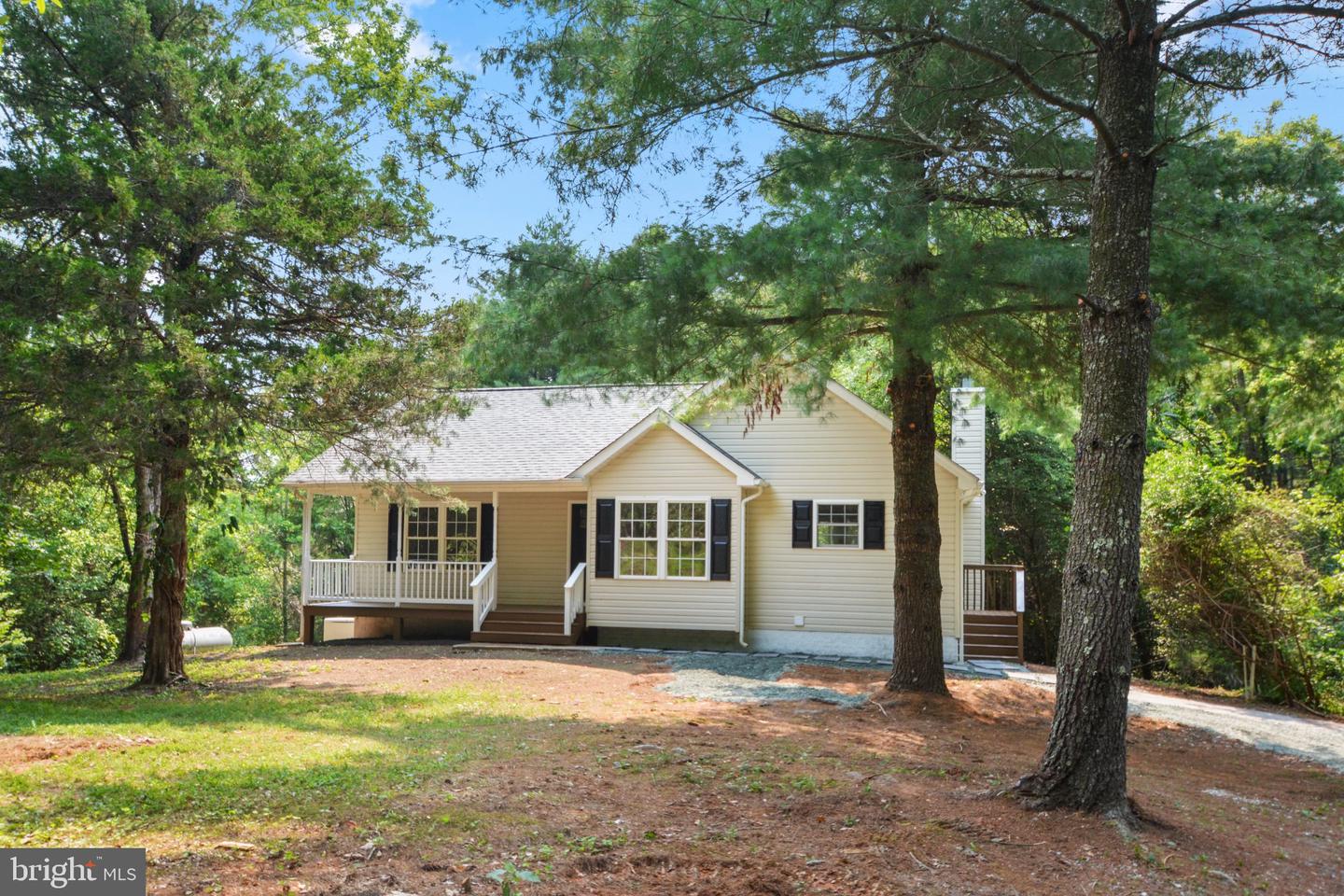742 Albevanna Spring Rd — photo