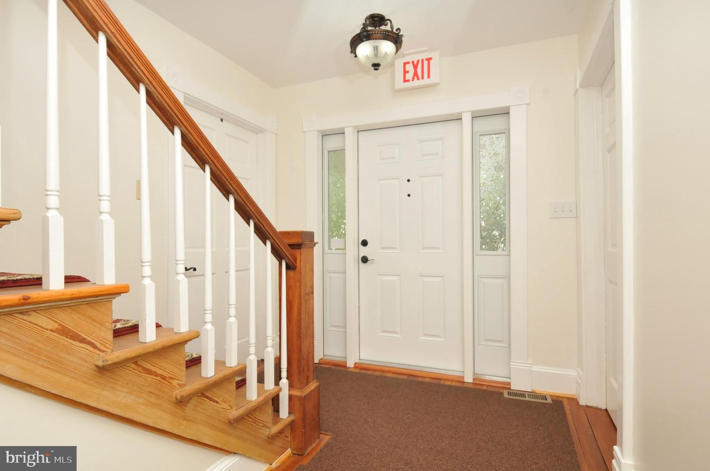 8272 E. Main #2 B, Marshall, VA 20115 — photo 3