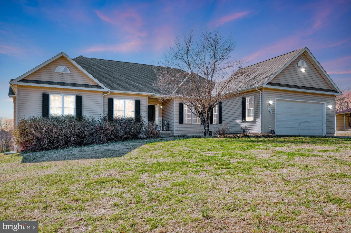5823 Sumerduck Road, Sumerduck, VA 22742
