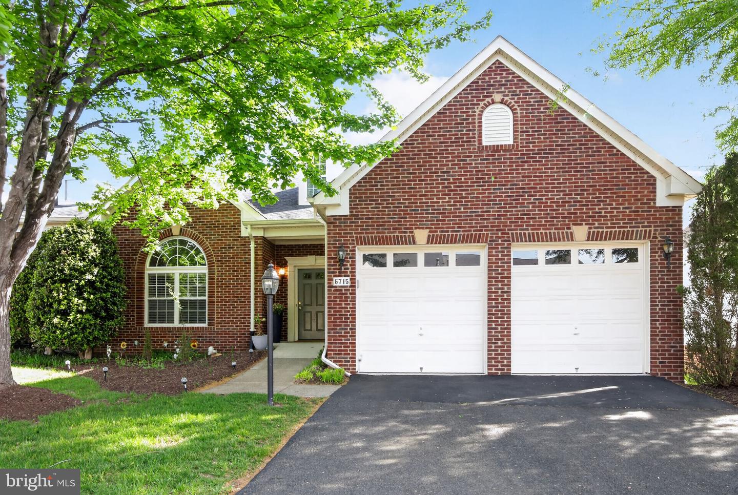 6715 Holly Farm Ln — photo