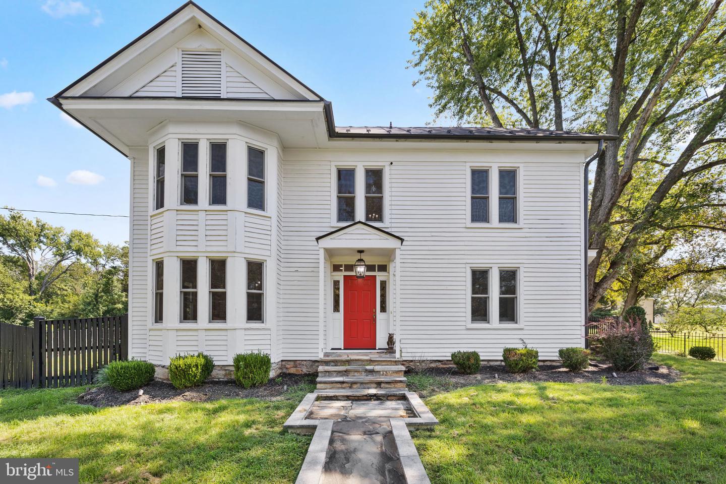 7021 Leeds Manor Rd — photo