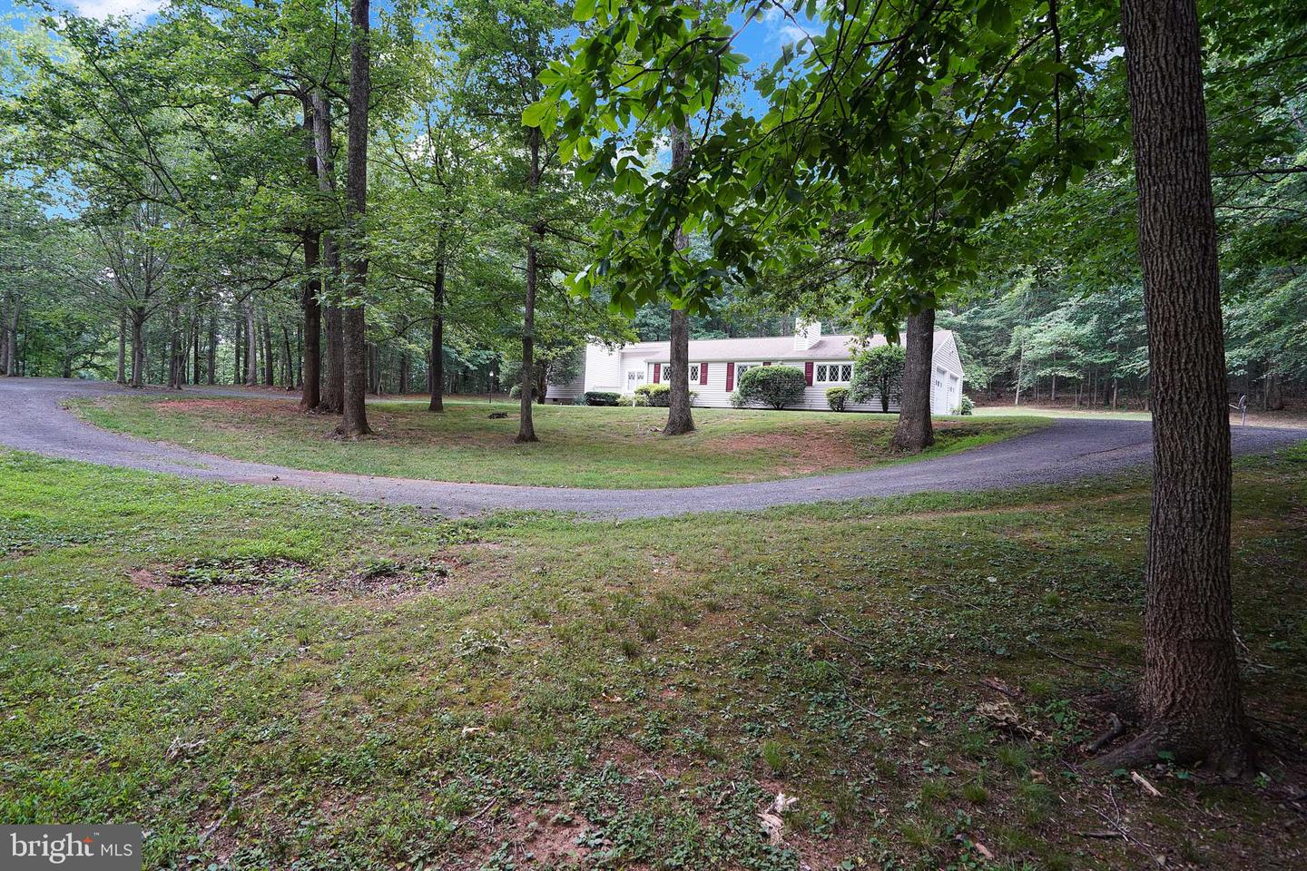 6067 Pilgrims Rest Road, Broad Run, VA 20137 — photo 2