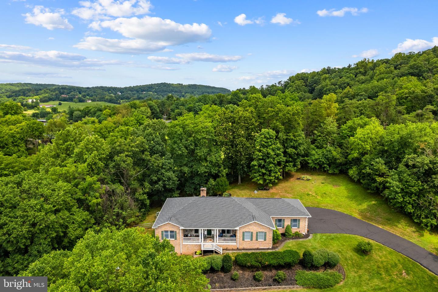 6301 Georgetown Road, Broad Run, VA 20137 — photo 2