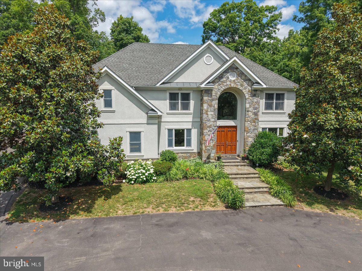 5202 Chase Ln — photo