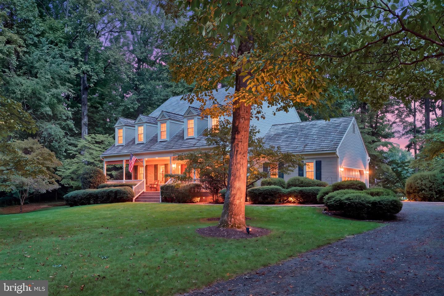 7115 Chesterfield Dr — photo