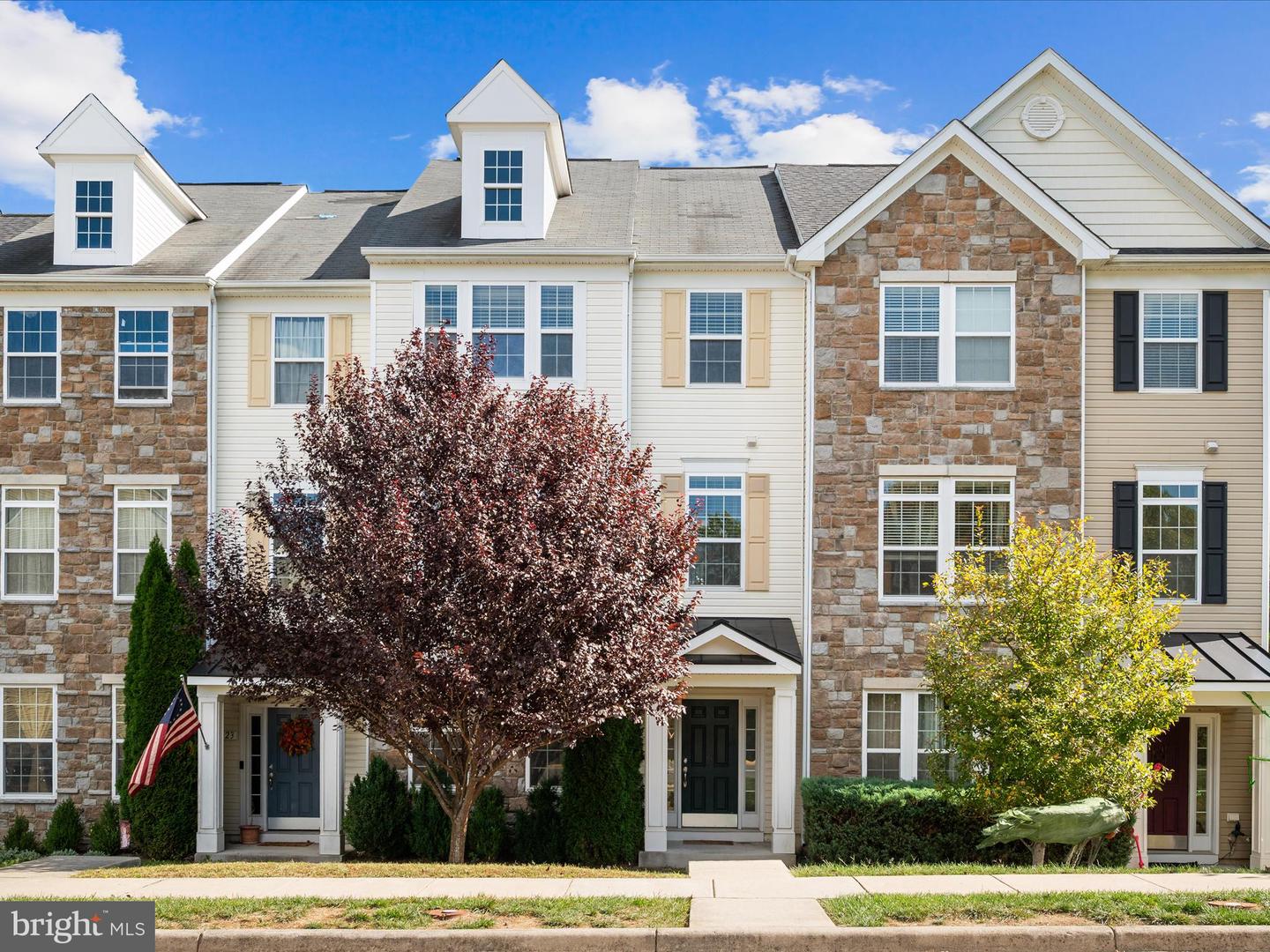 125 Cheshire Ct — photo
