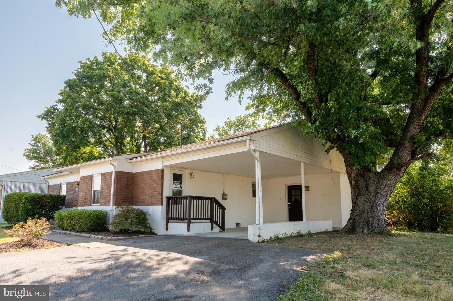 108 Martin Dr — photo