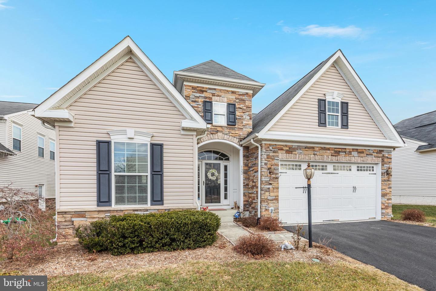 122 Buccaneer Ct — photo