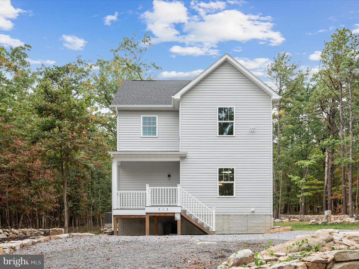 513 Pheasant Dr — photo