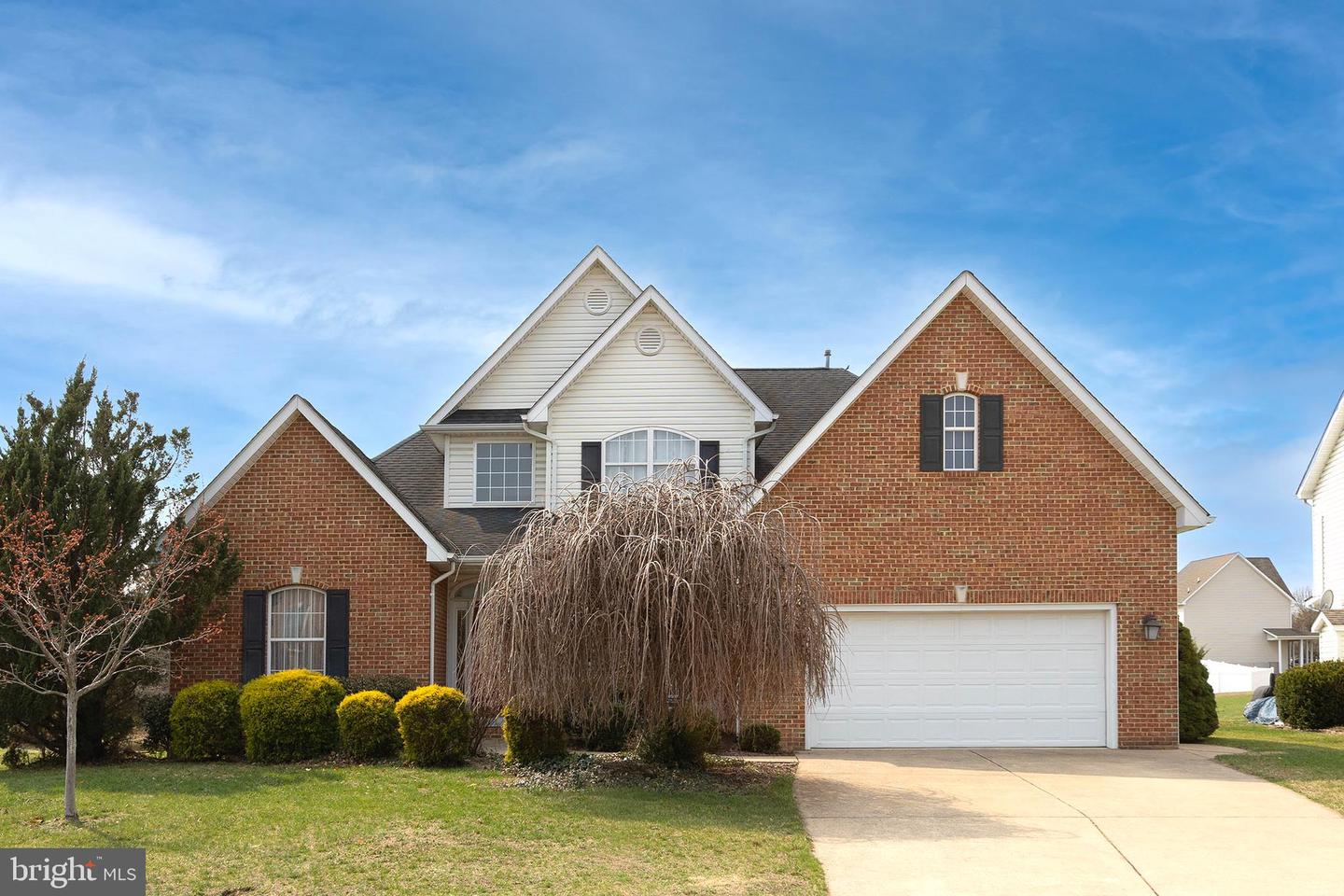 151 Darby Dr — photo